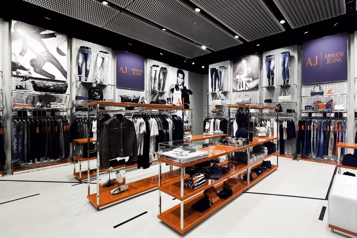 Does Giorgio Armani have a boutique?