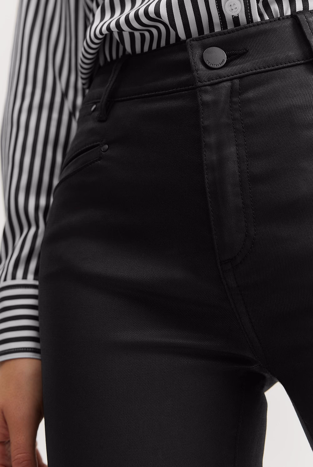 What are the different types of jeans?