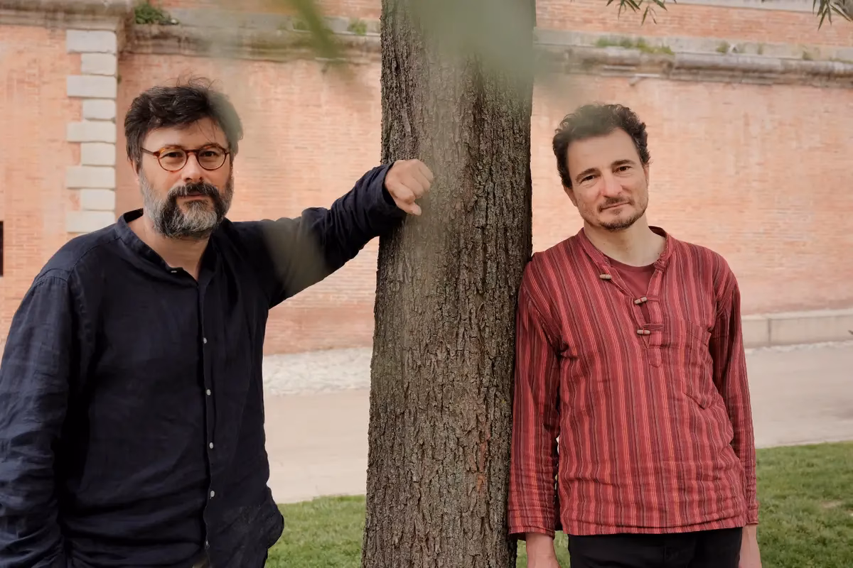 Quelle approche critique optent Christophe Bonneuil et Jean-Baptiste Fressoz ?