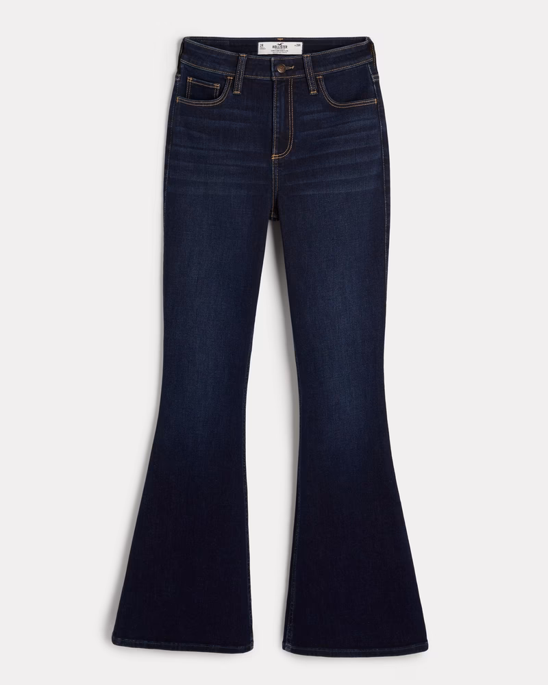 What to wear with flared denim jeans?