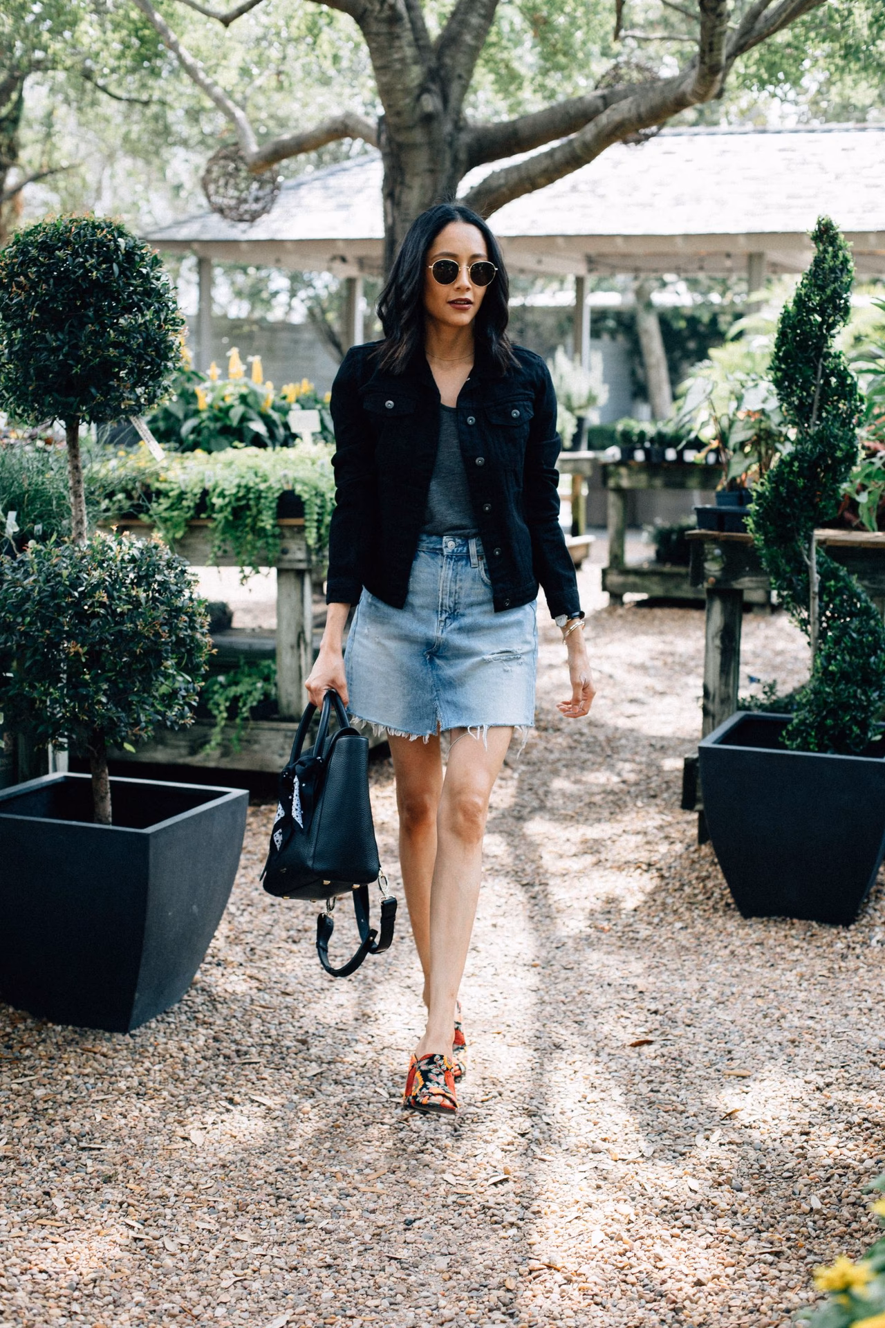 Can you wear a black denim skirt with a white tee?