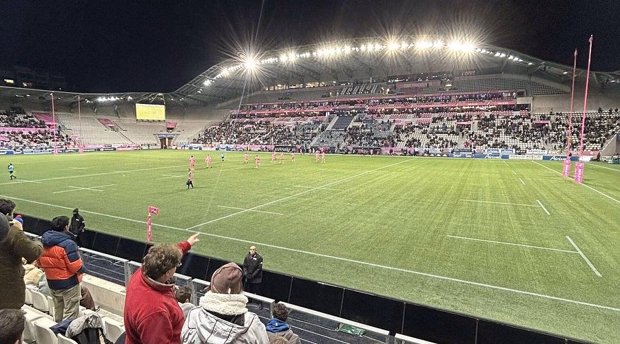 Where is Stade Jean-Bouin located?