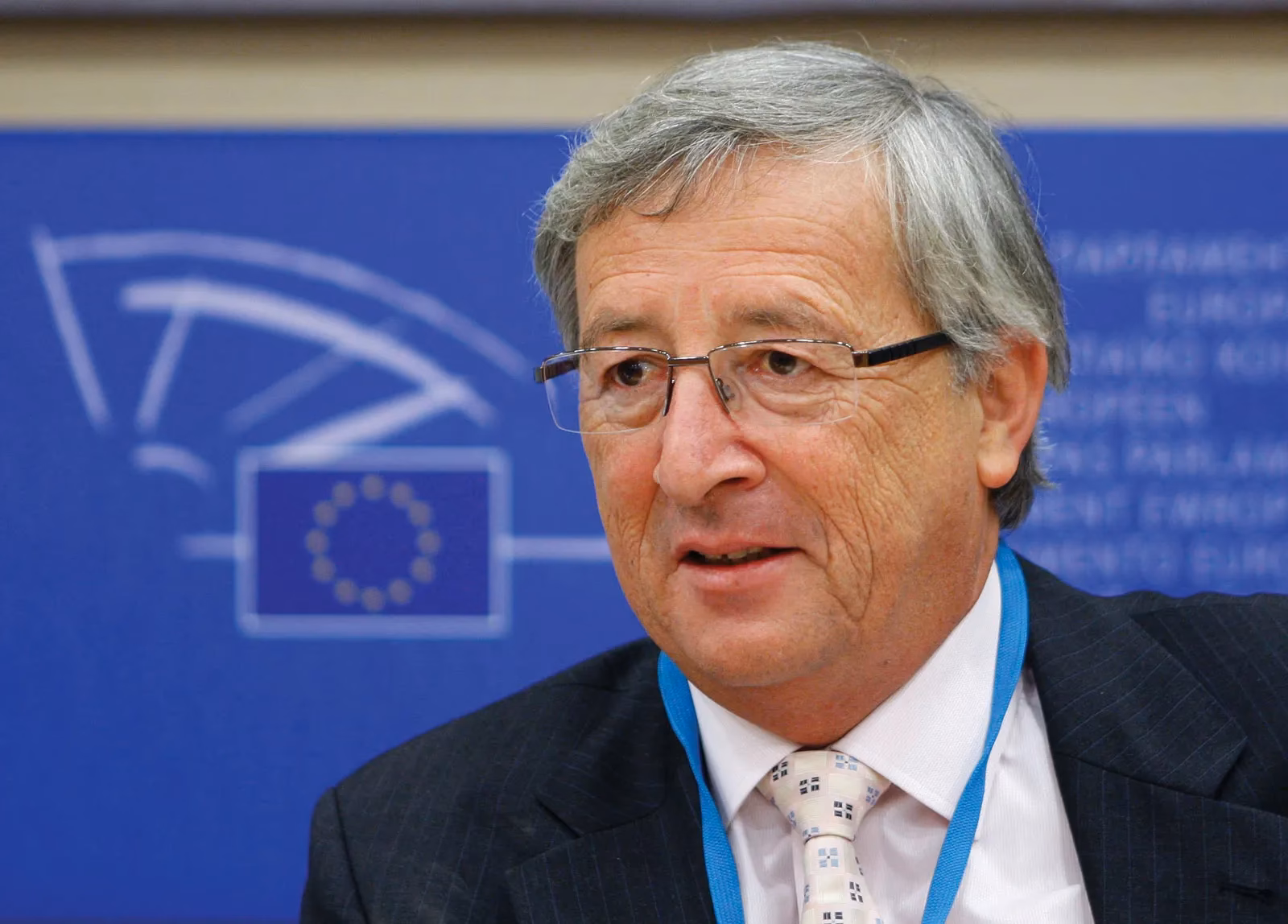 Was Jean-Claude Juncker too polite to complain about EU Commission chief?