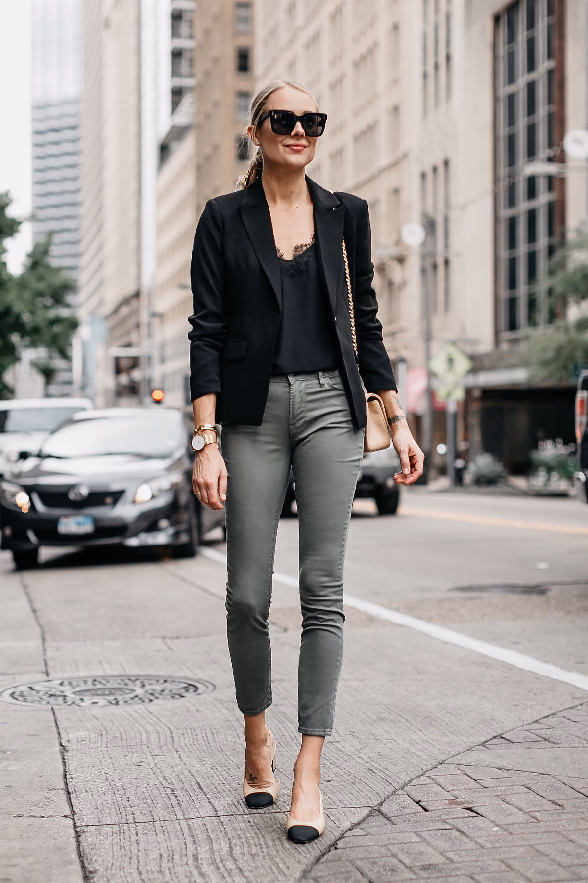 What to wear with khakis?