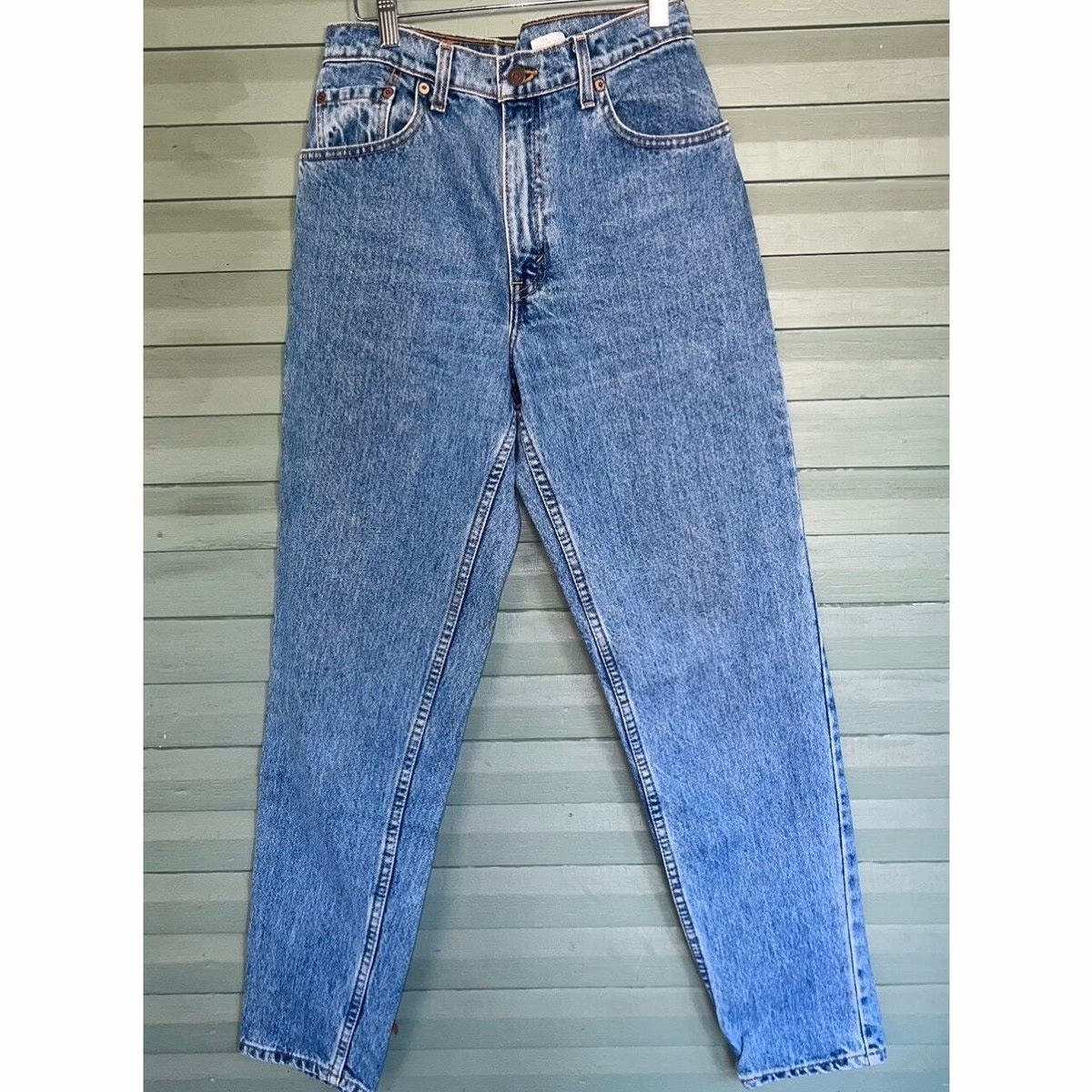 What size are Levi's 550 jeans?