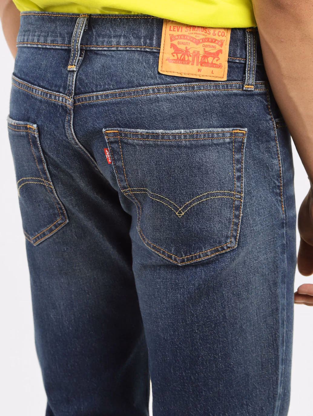 Are Levi's black jeans a good fit?