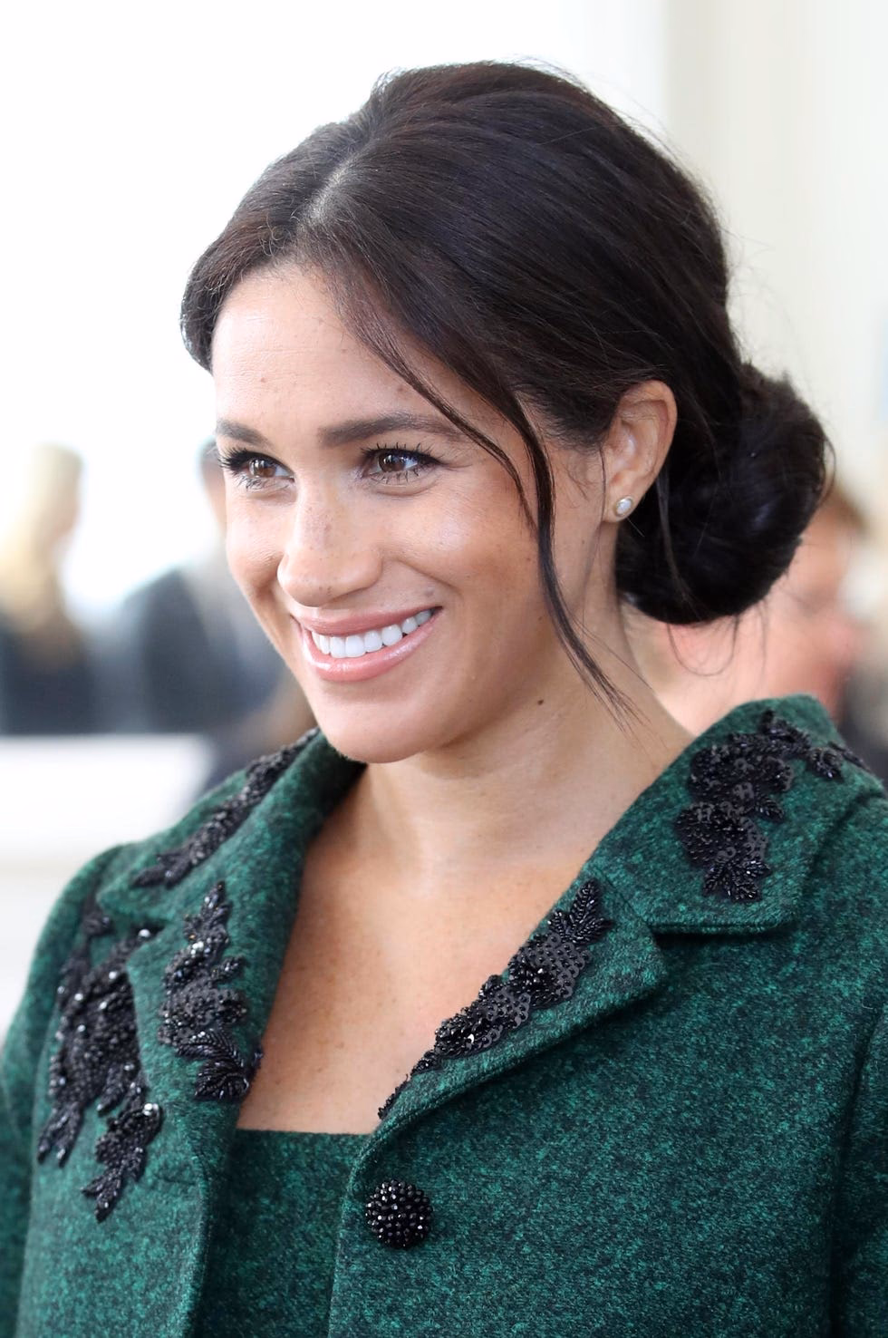 What is an updo hairstyle?
