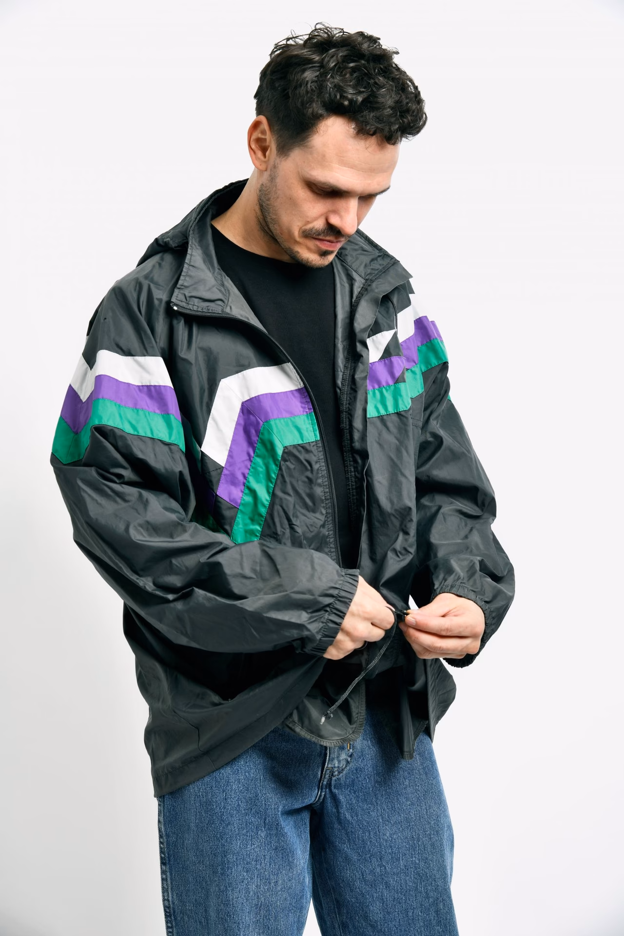 What is a vintage windbreaker?