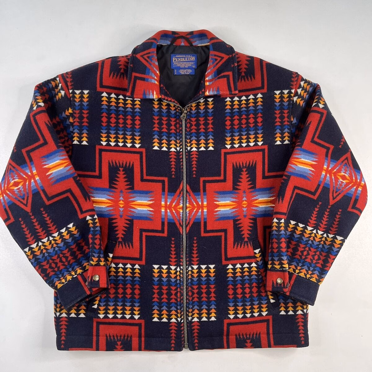 Who makes Pendleton wool blankets?