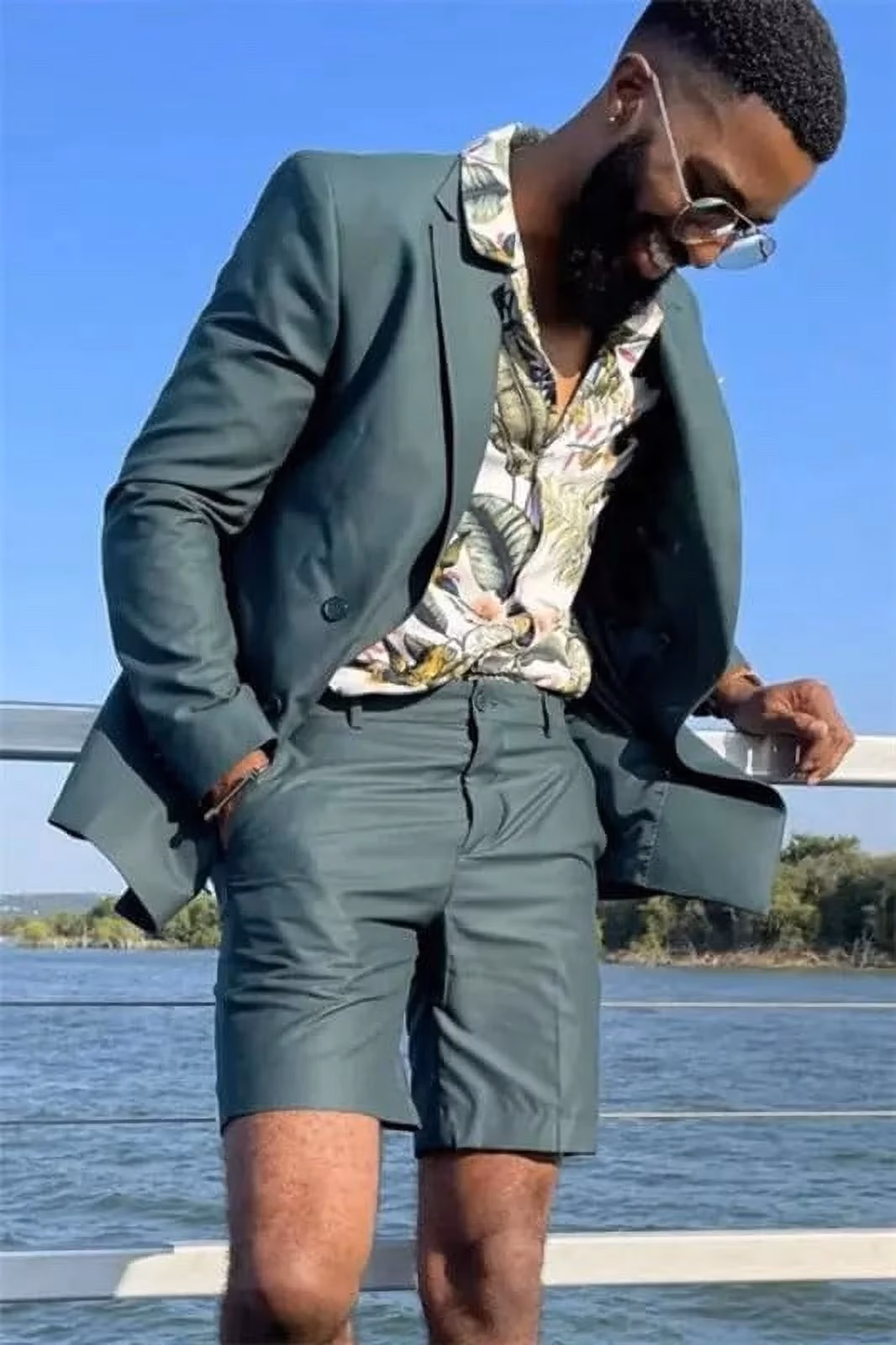 Should you wear a shorts suit at a summer event?