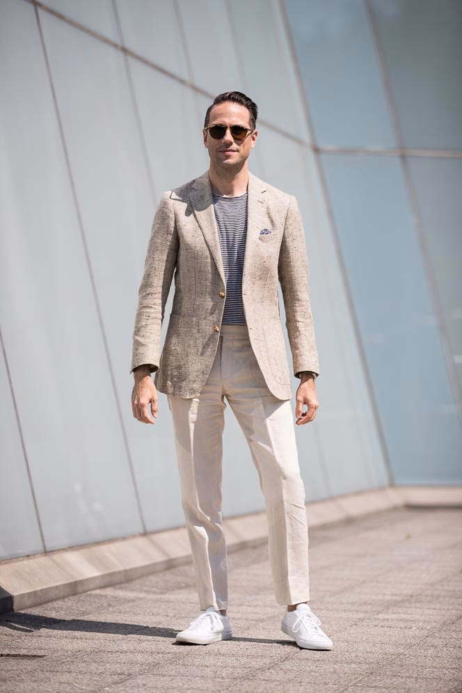 Does a T-shirt dress up a jacket?